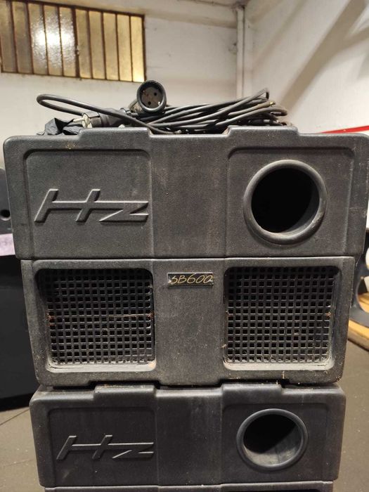 SUBS 18" da marca HZ