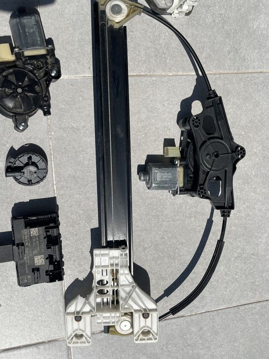 Стеклоподъемник Ауди а4 б9