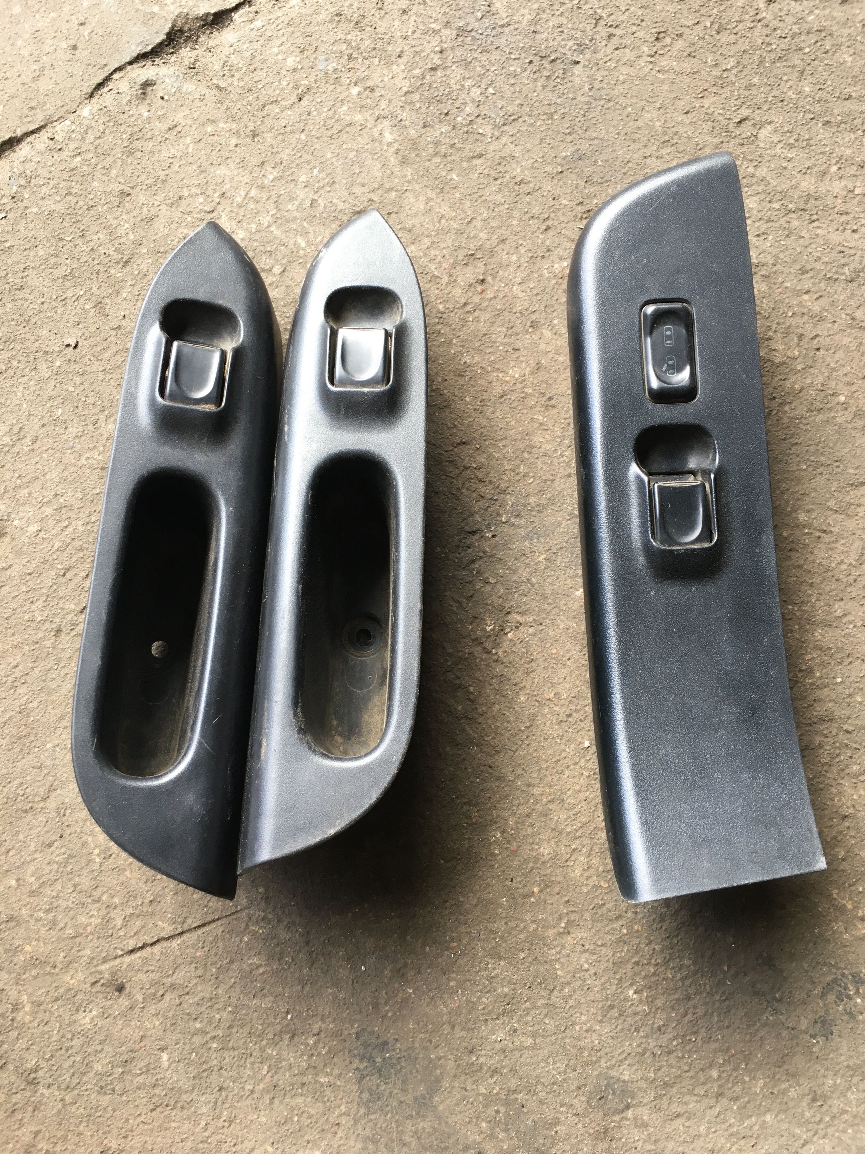 Opel Frontera B - panel szyb