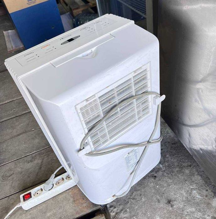 Осушитель воздуха бу Gree Польша для кафе ресторана бассейна склада