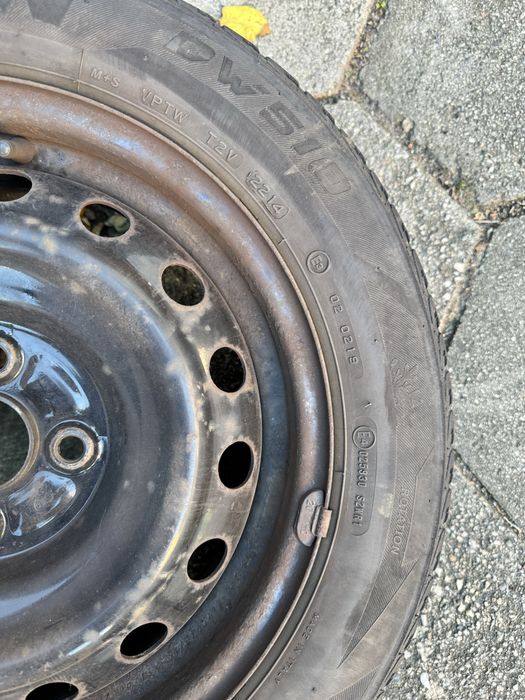 Opny zimowe 175/65 R15 - 4 szt, felgi stalowe, kołpaki, śruby.