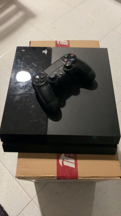 PLAYSTATION 4 500gb + comando