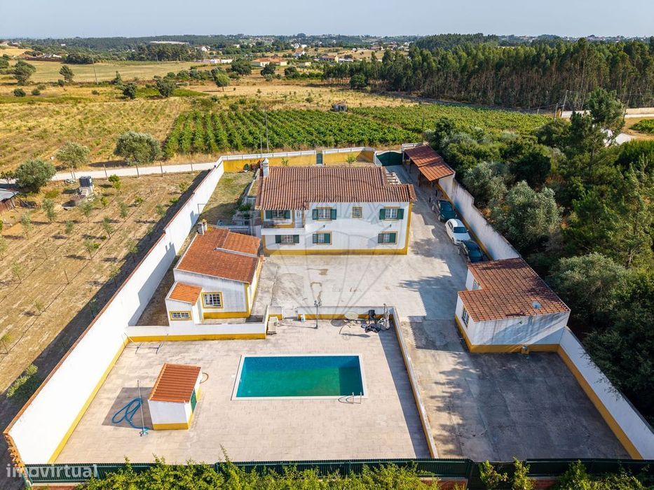 Moradia T5 para venda