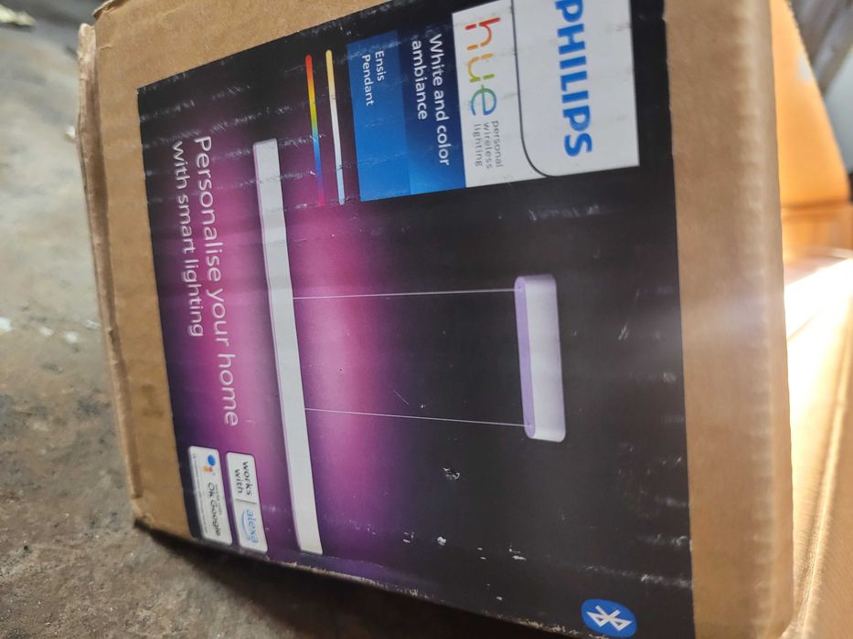 Lampa sufitowa philips HUE  nowa