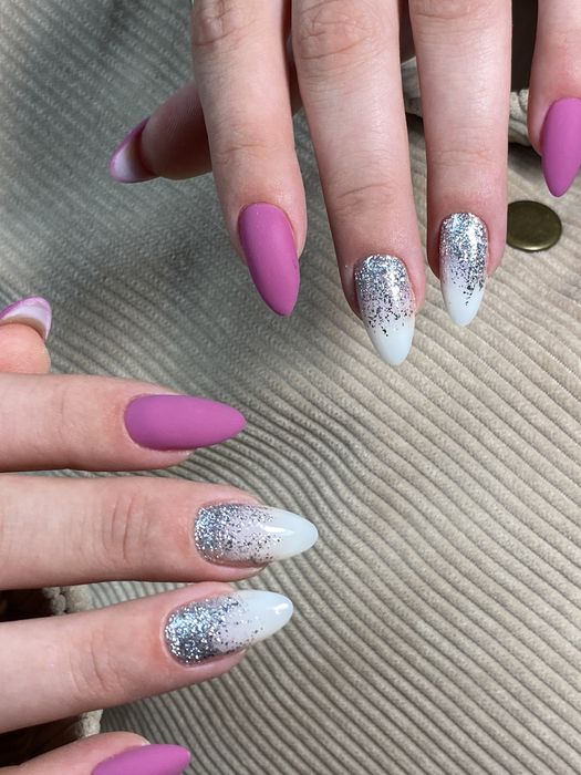 Курс манікюру,педикюру,нарощування нігтів