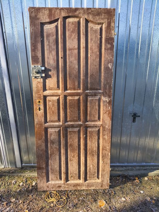 Drzwi 80 drewniane solidne na budowę itp wejsciowe