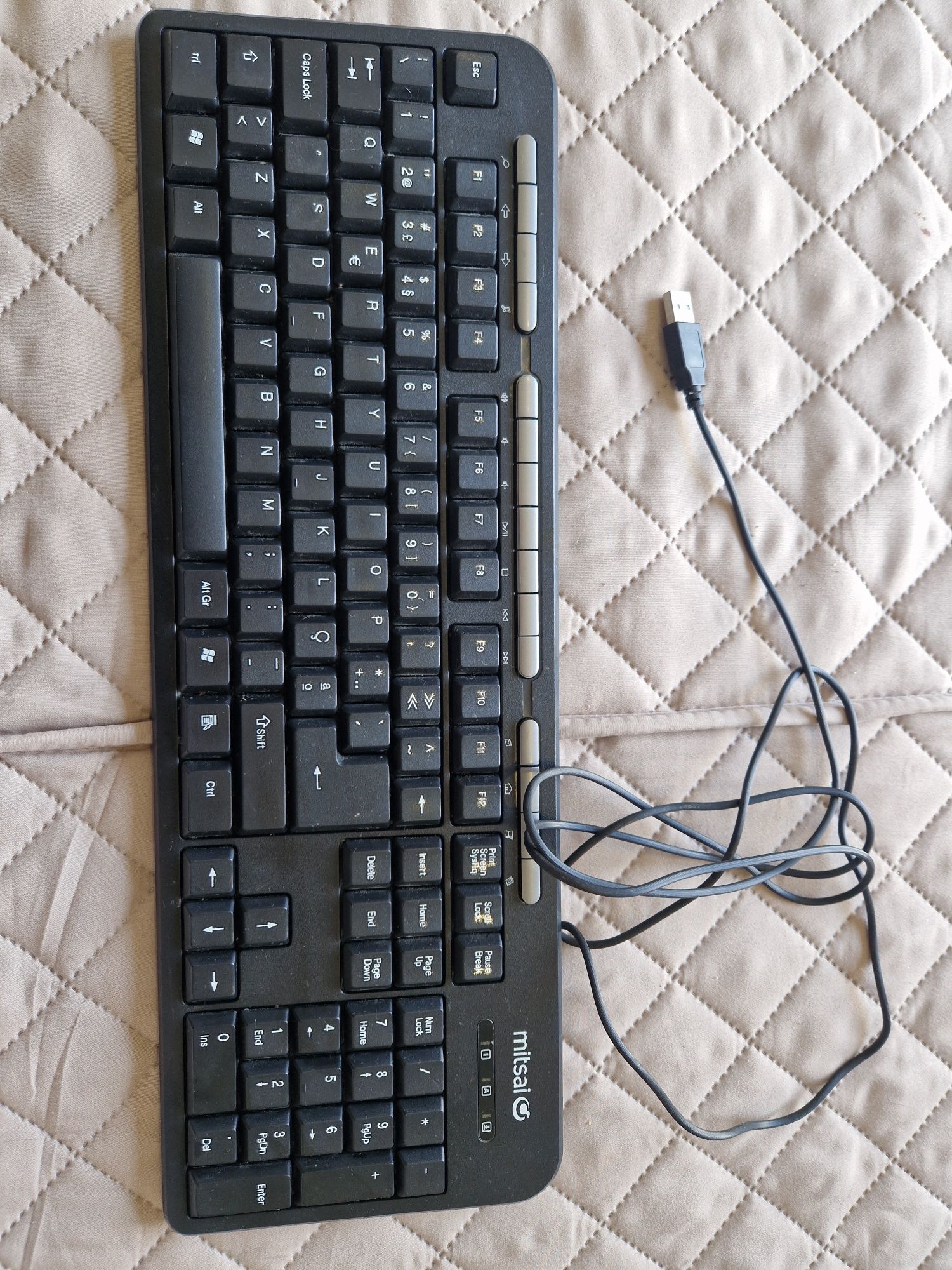 Teclado Mitsai com fio