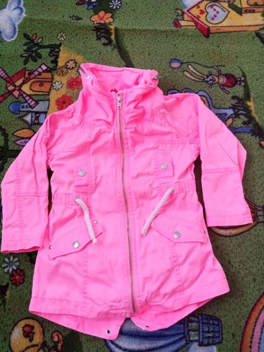 Курточки для дівчинки