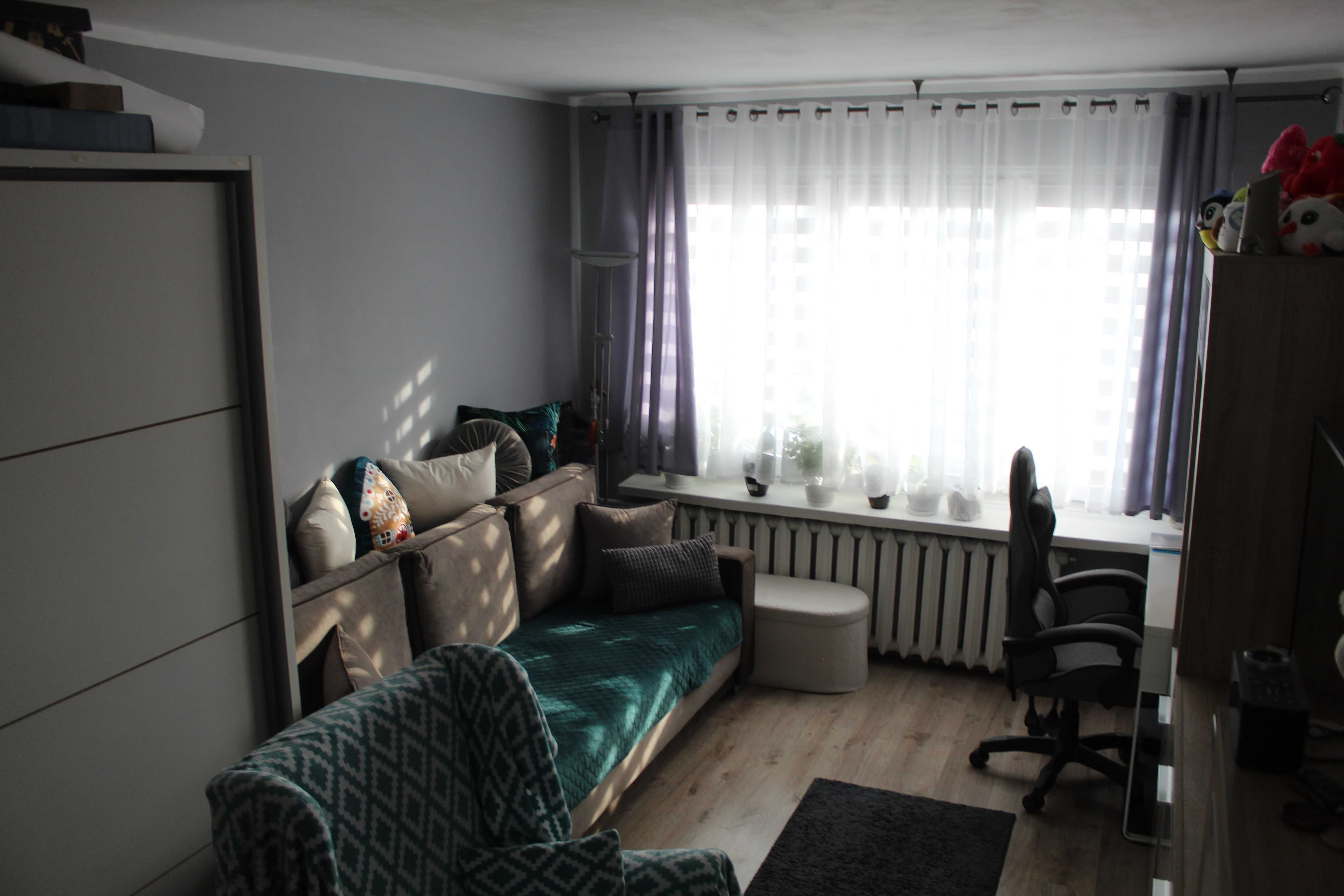 Sprzedam 2-pokojowe mieszkanie o pow. 43,20m2 na IV piętrze