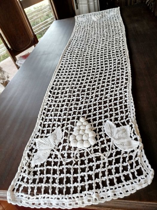 Toalha de mesa de jantar em crochê