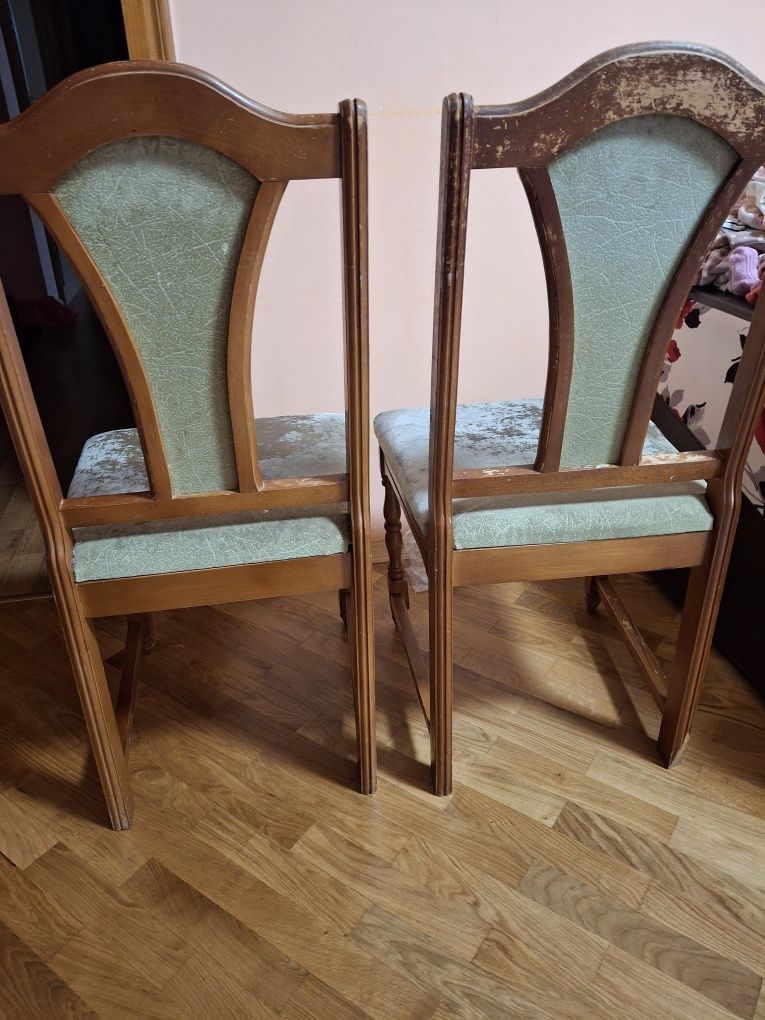 Стілець дубовий, б/у