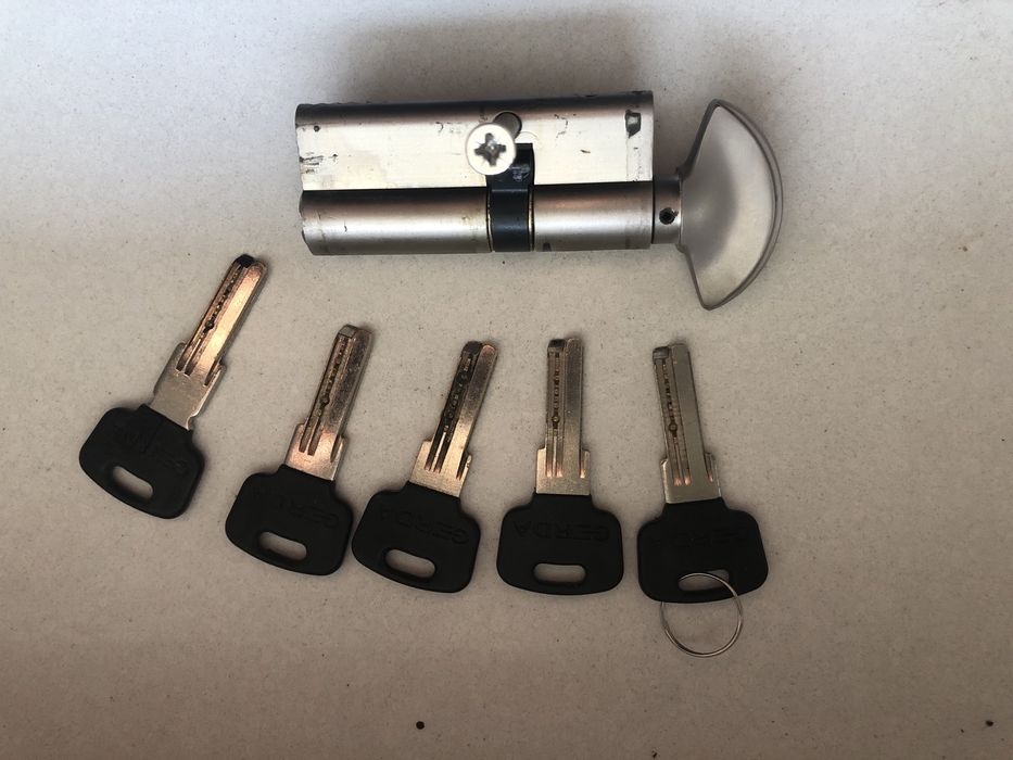 Wkładka Gerda 30/45 z gałką/motylkiem