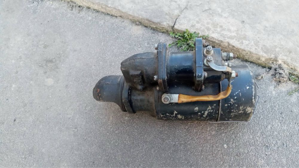 Стартер новий . Зил 130, 131.