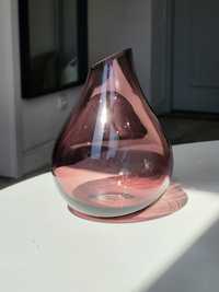 Szklany wazon fioletowy