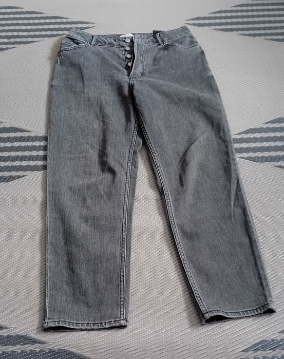 Spodnie damskie dżinsowe rozmiar 40.