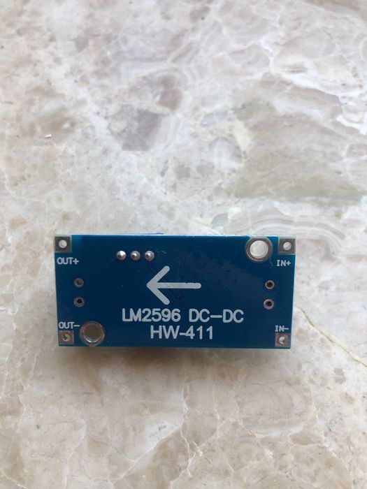 Понижувач з 12 на 9V штекер 5.5х2.1 постійна напруга (DC-DC конвертер)