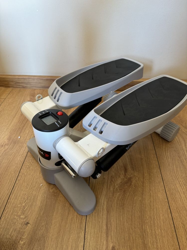 Stepper skrętny z linkami