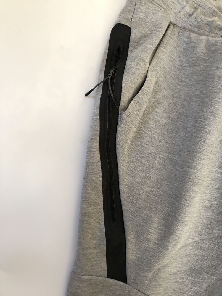 Штани Nike Tech Fleece