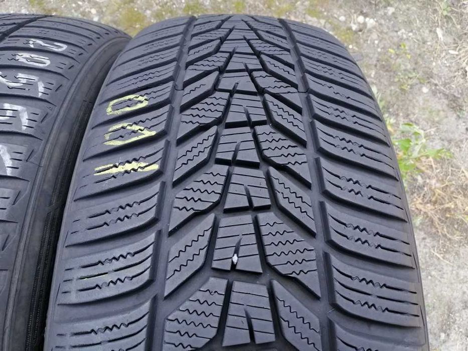 Hankook winter icept evo3 205/55R19 97H шини бу зима 2 штуки