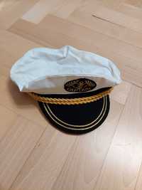 Przebranie czapka kapitana statku