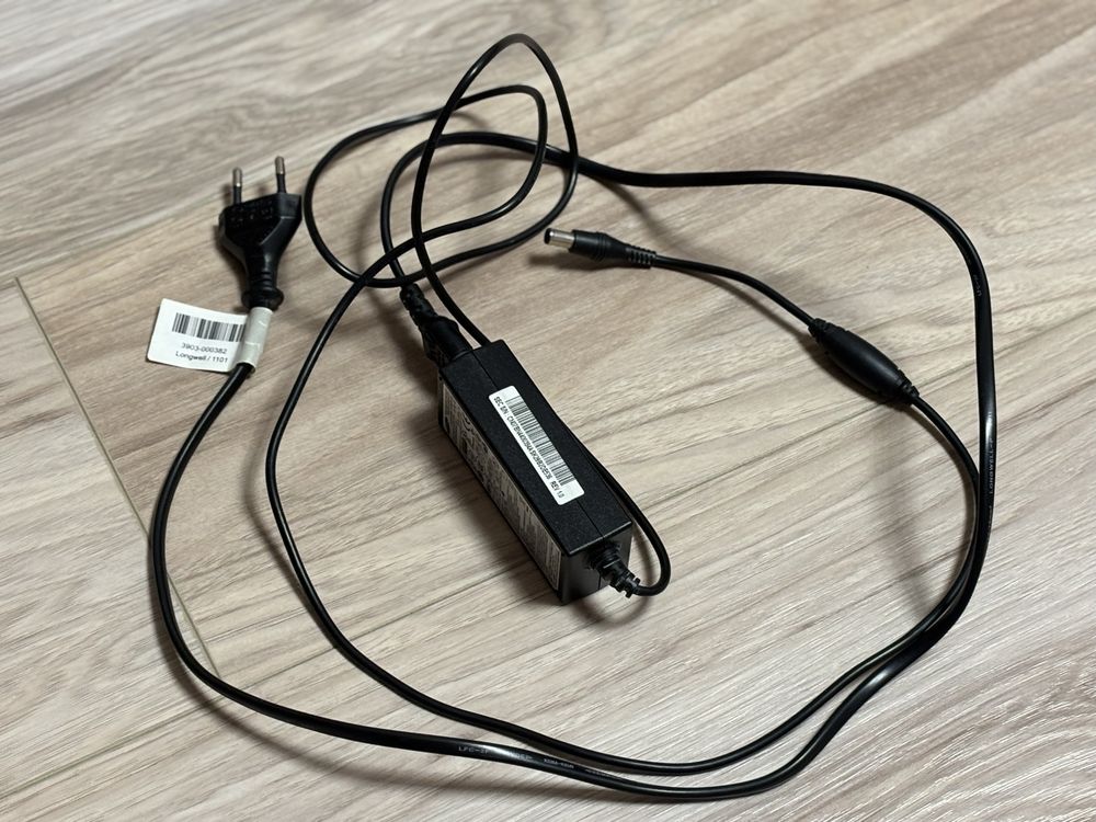 Samsung S22A300B