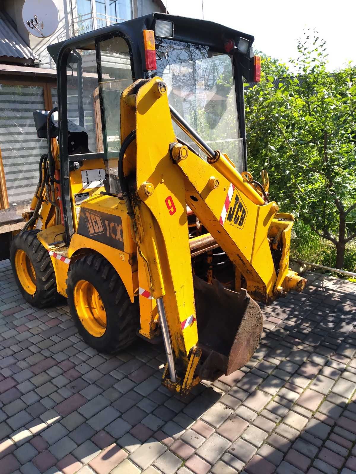 Продам миниэкскаватор  погрузчик jcb 1cx