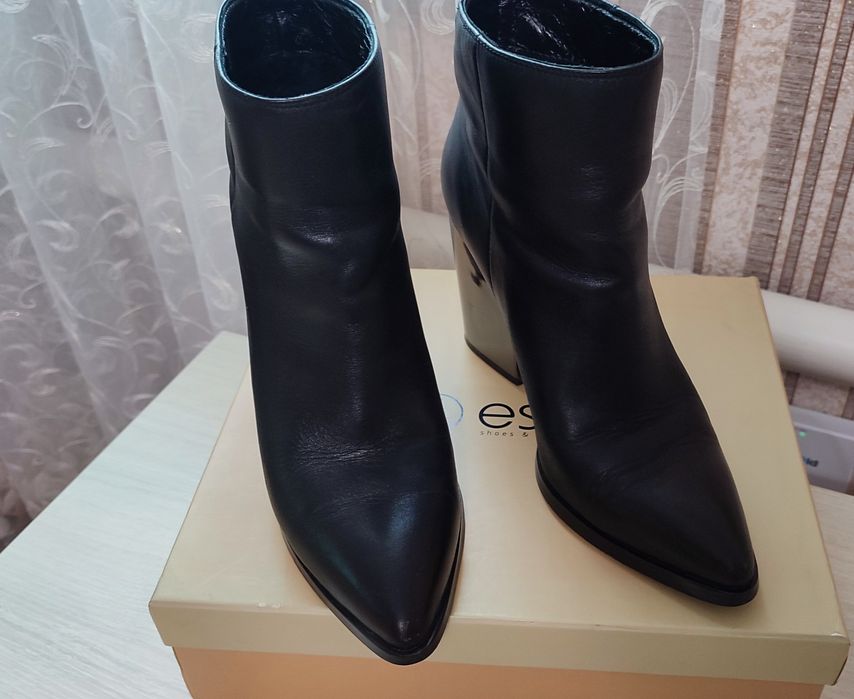 Продам ботильйони Estro