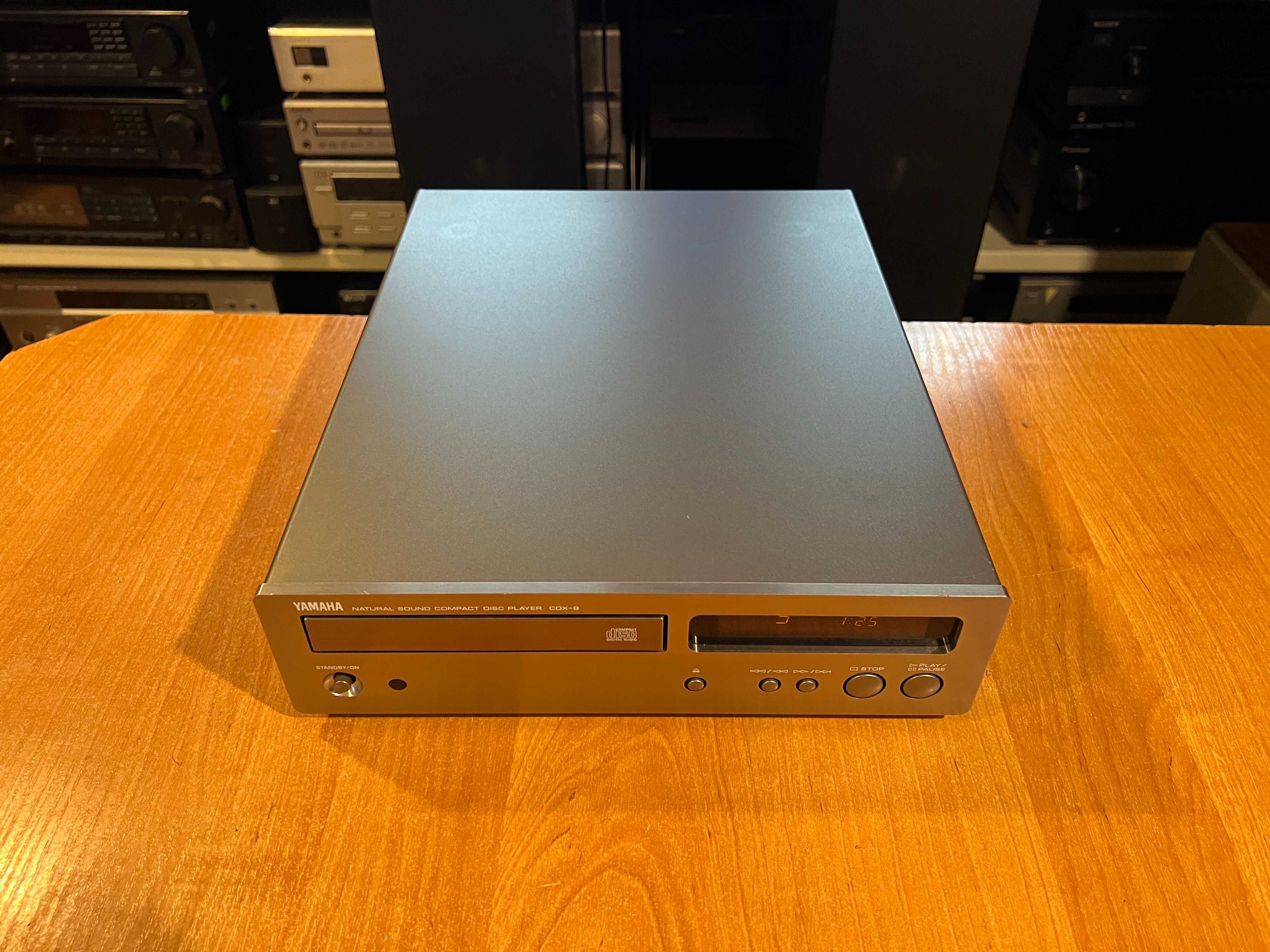 Odtwarzacz płyt CD Yamaha CDX-9 Midi, Audio Room