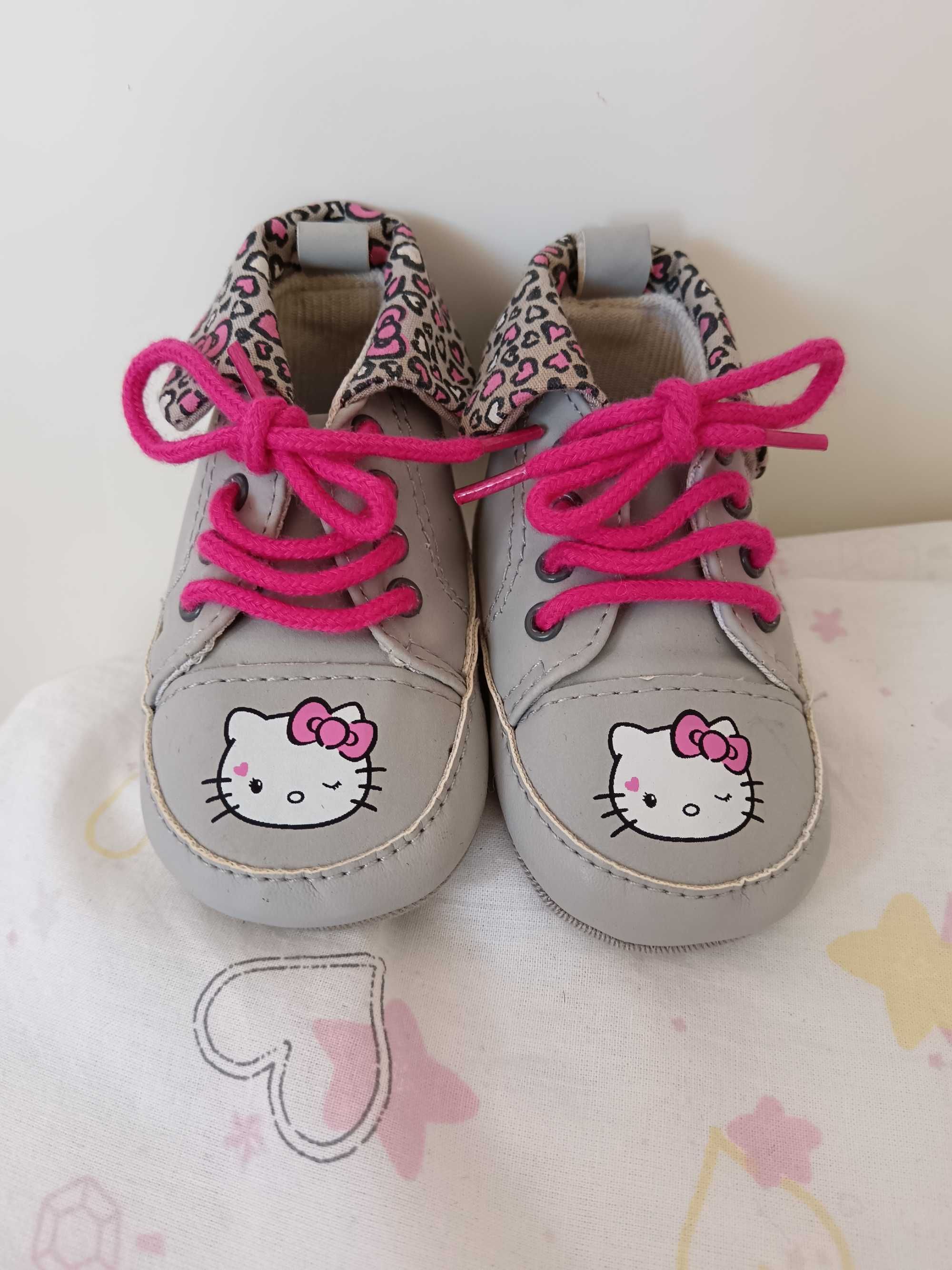 Sapatos bebé hello kitty 17