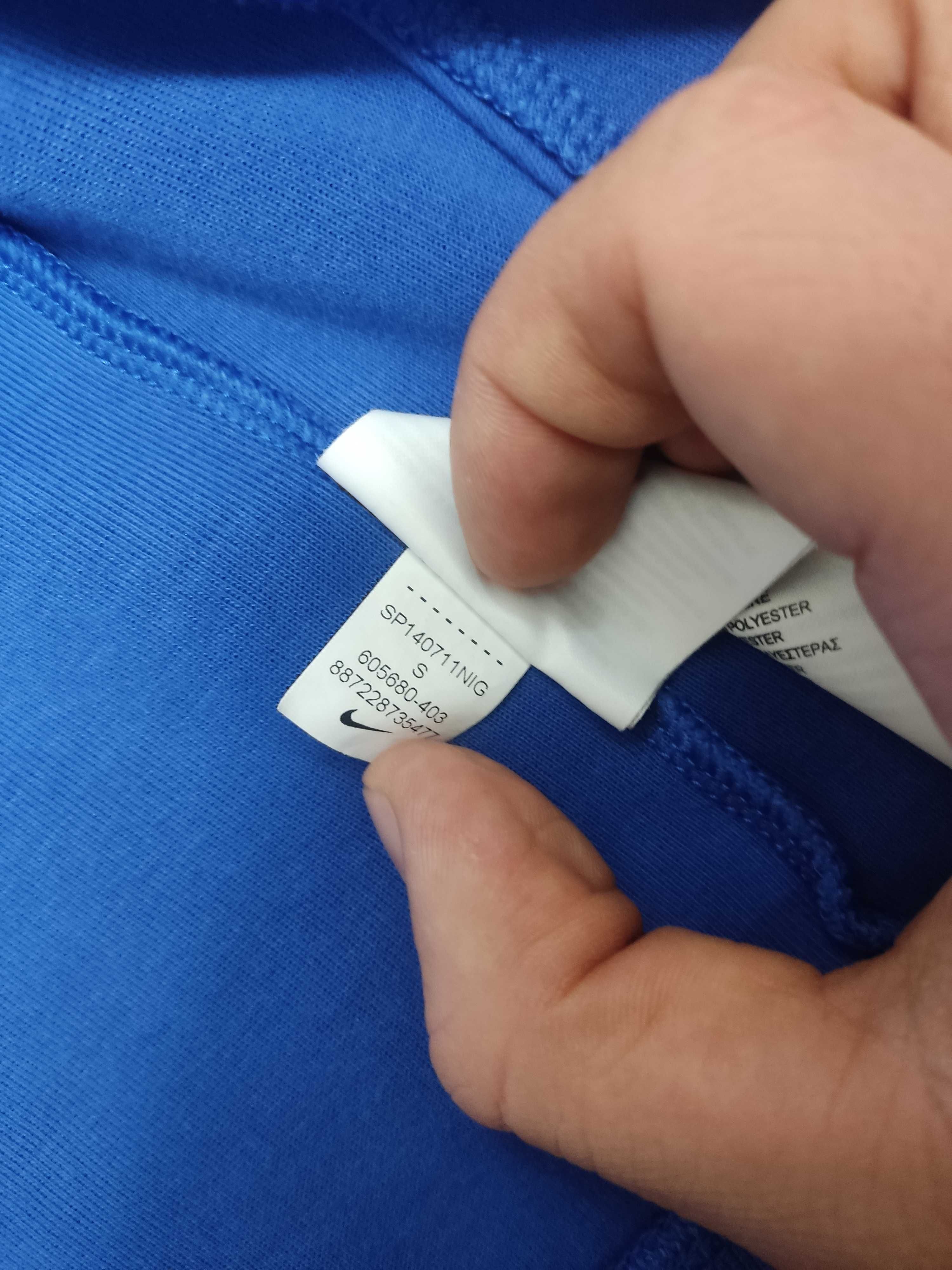 зипка, zip-hoodie nike tech fleece стан 7/10 из-за карманів.