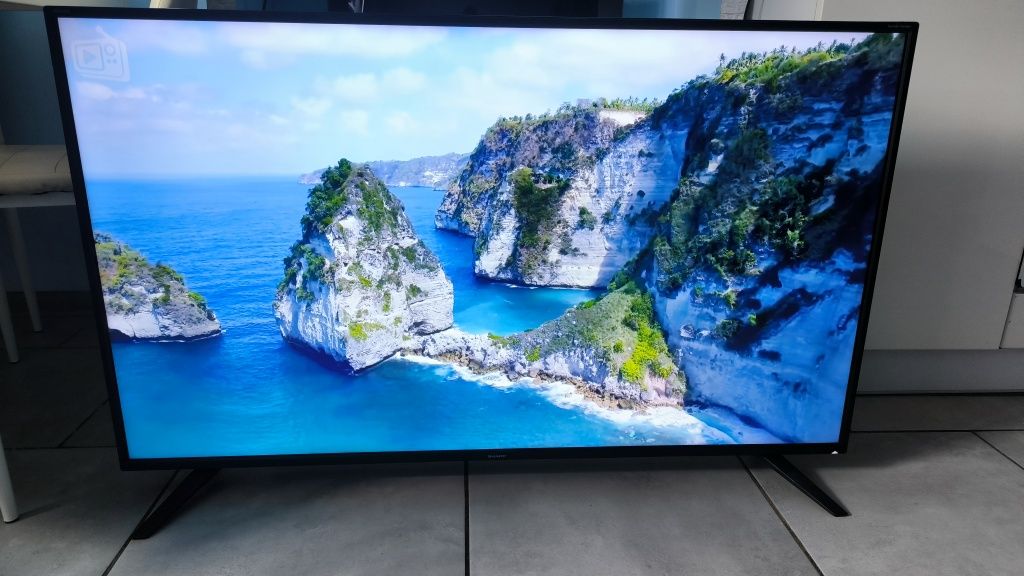 Telewizor Sharp 49 cały 4K