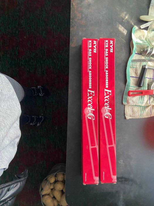 Амортизатори KYB  на Suzuki Grand Vitara