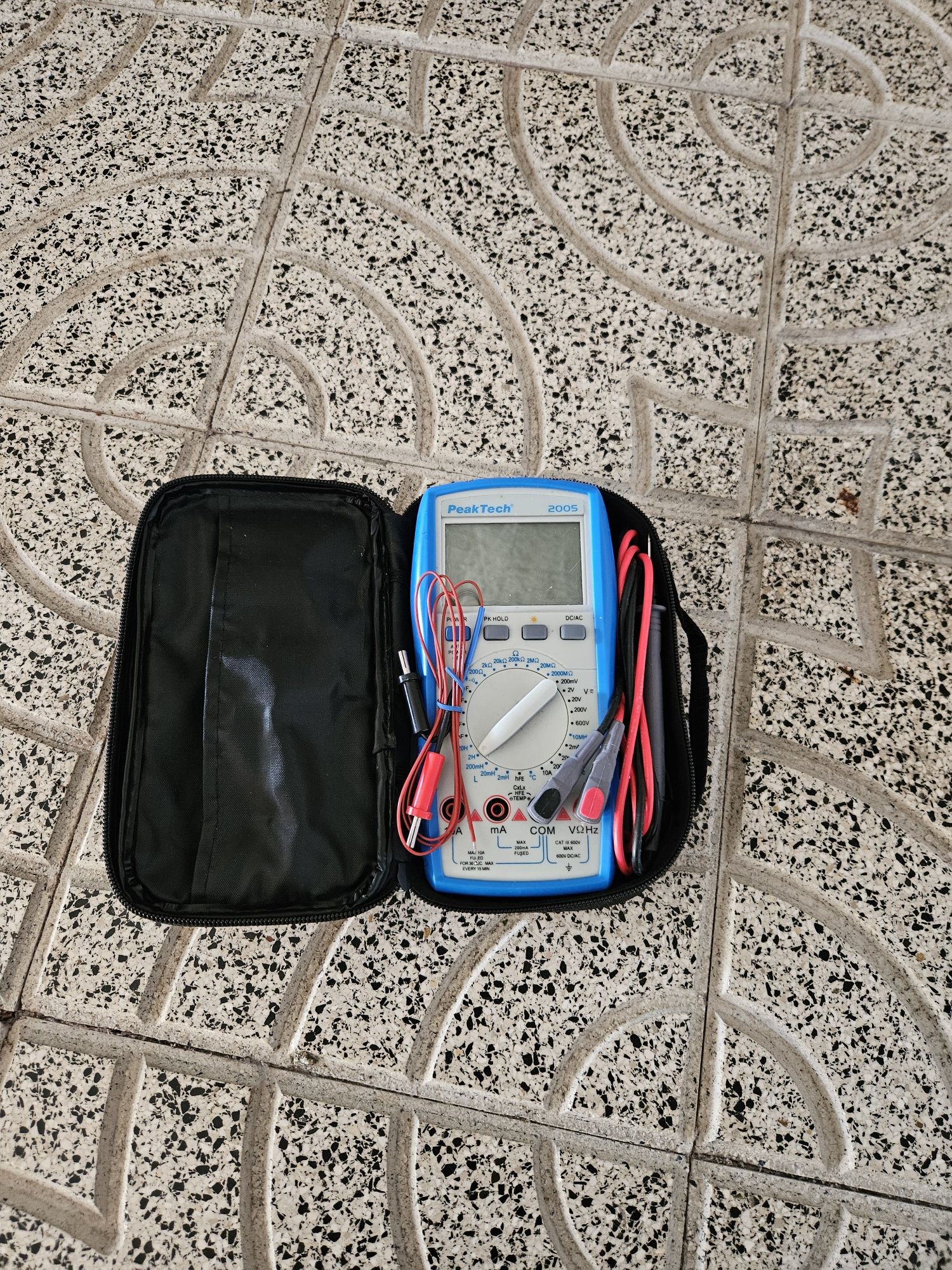 Vendo estas farramentas a quem tiver interese.e interesado,em boas con