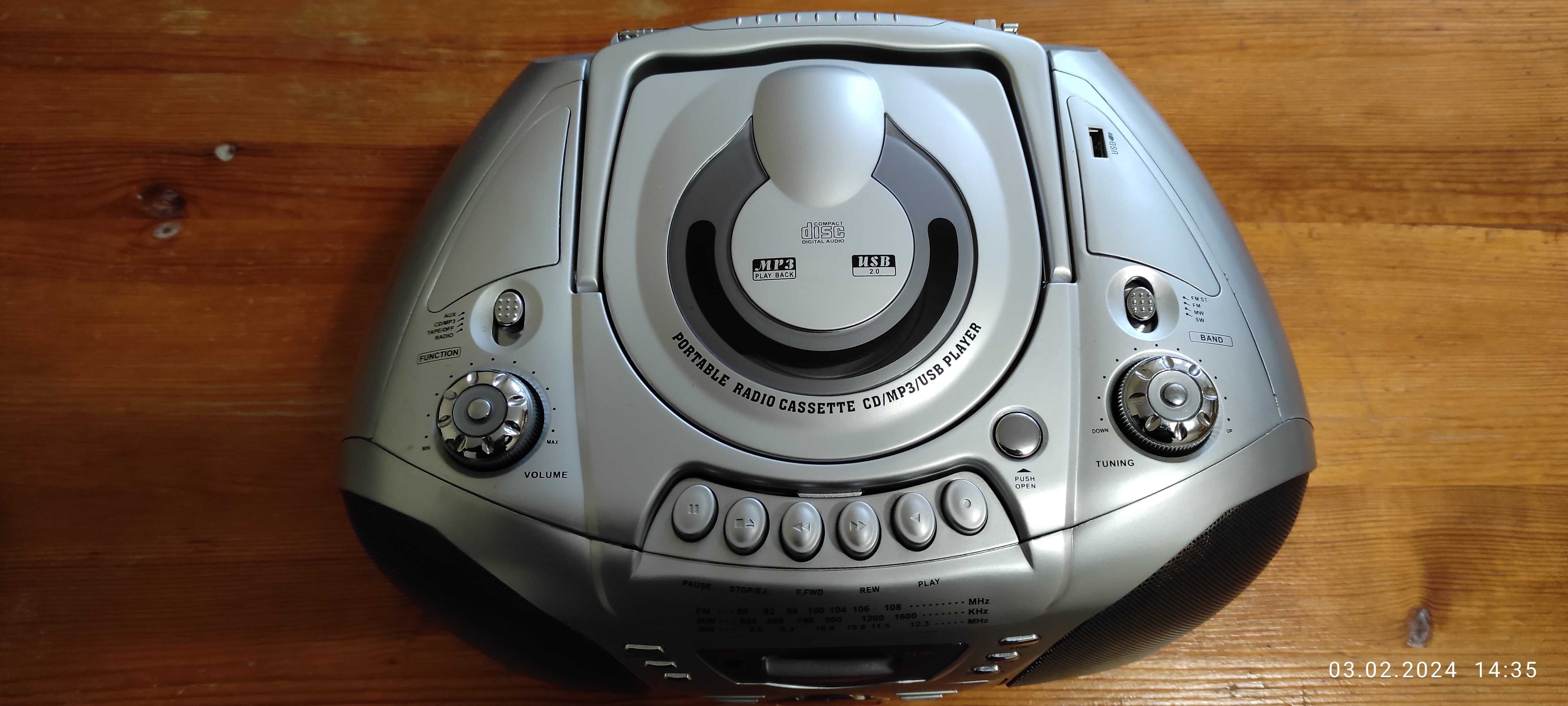 магнитола магнитофон LG - CM181USB CD MP3 USB кассета радио FM