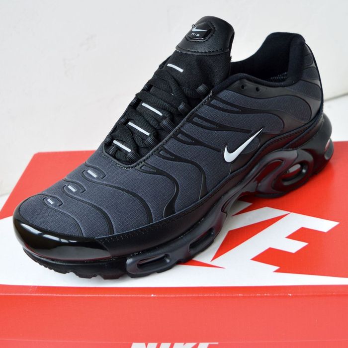 Nike Air Max Plus TN Waterproof кросівки чоловічі термо найк зимові