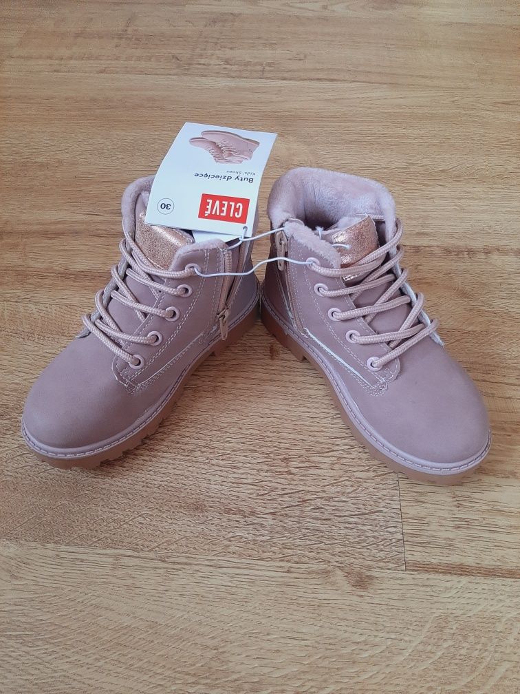 Nowe buty zimowe 30