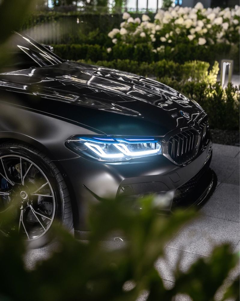 Luksusowy samochod auto do slubu BMW M5 competition samochod premium