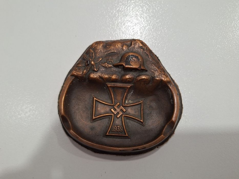 Popielniczka swastyka Hitler wojna