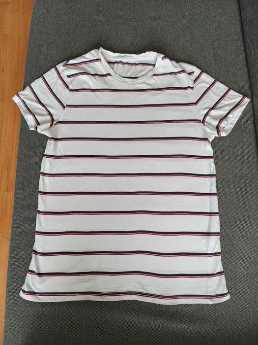 Koszulka T-shirt biała w paski czarne i czerwone rozm. M - ŚWIETNA CEN