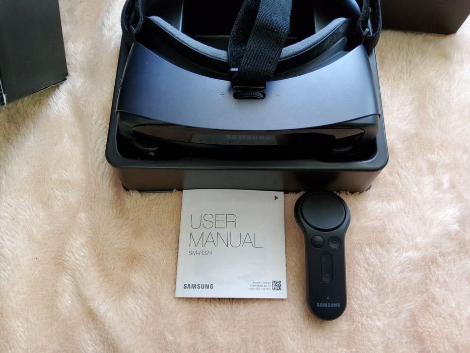 Очки VR Samsung Gear VR R324