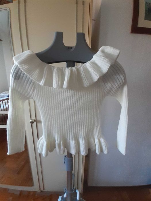 Camisola com folhos branca ou bordo