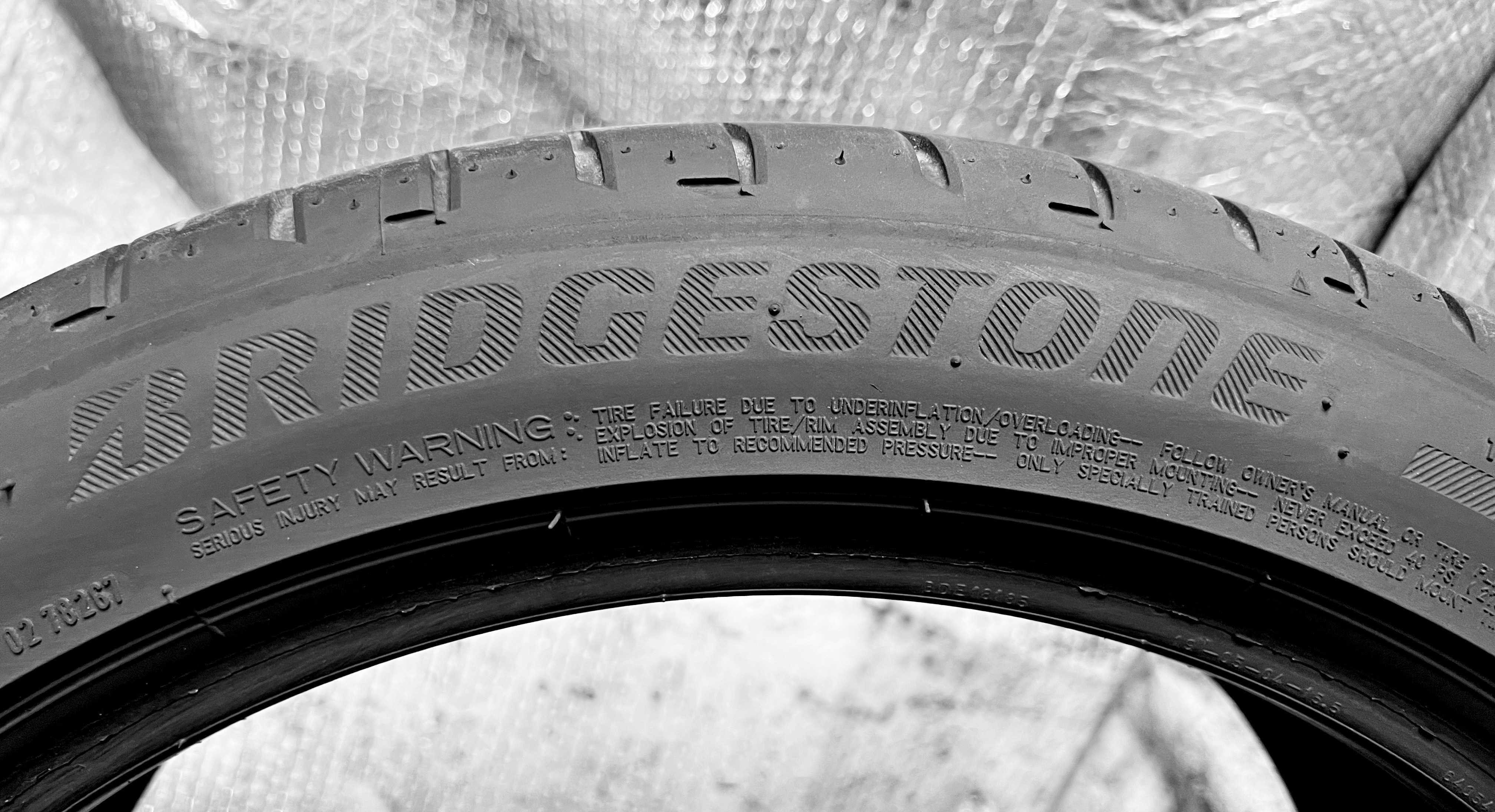 Шини Б/в 225.45.19 комплект Bridgestone
