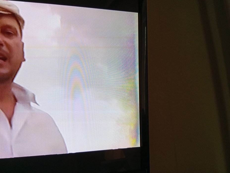 Продам телевизор плазма 43 дюйма samsung