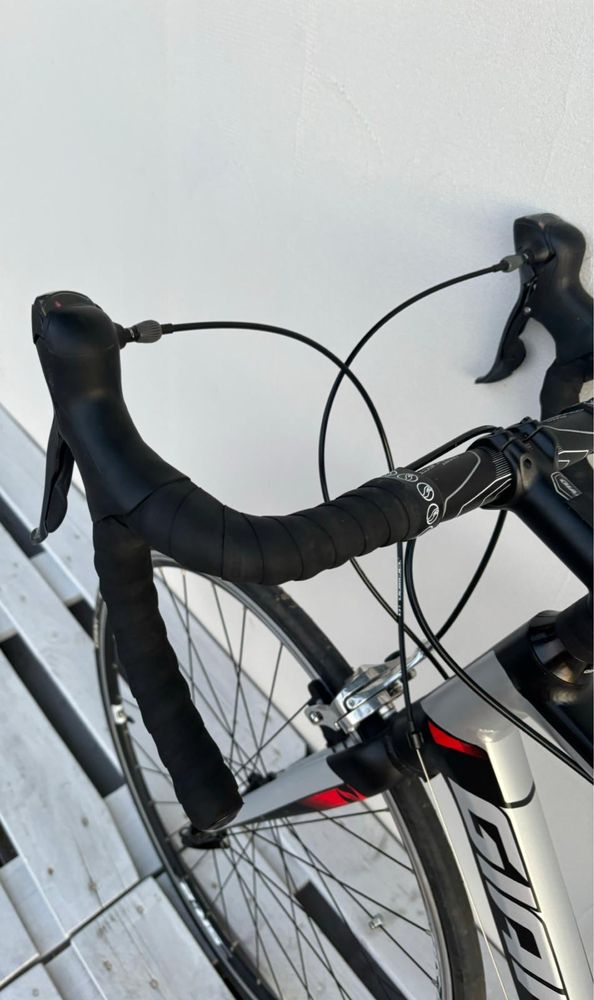 Kolarzówka rower sportowy Giant Defy alux lekka nowe opony super stan