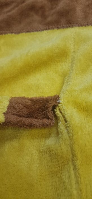 Pluszowy kombinezon Pikachu, pizama