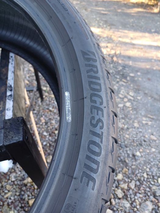 225/40/19 Sprzedam parę opon letnich Bridgestone Turanza