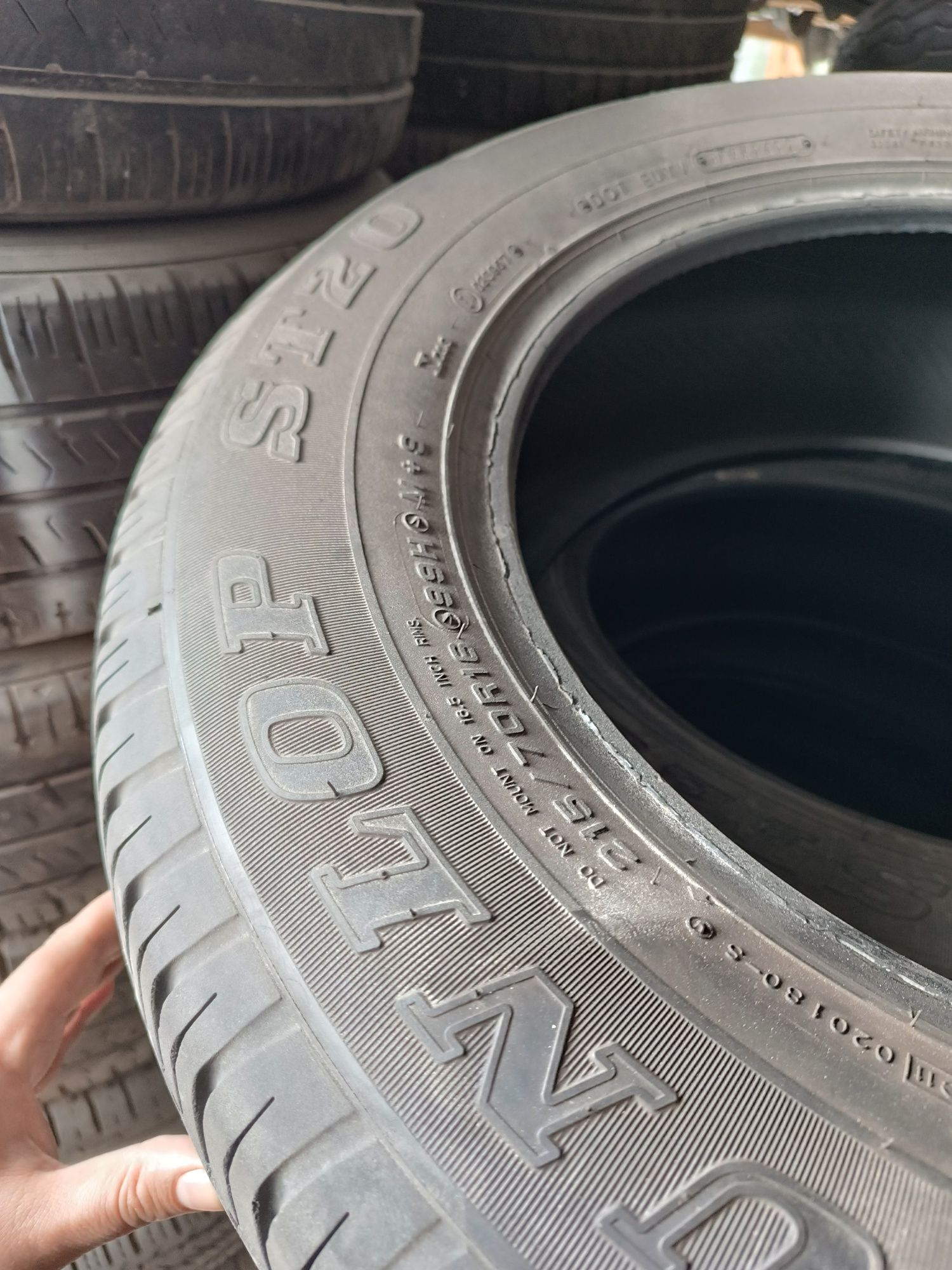 Шини Dunlop 215/70/16 6,5mm 4шт.