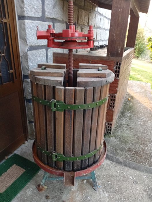 Prensa expremer vinho