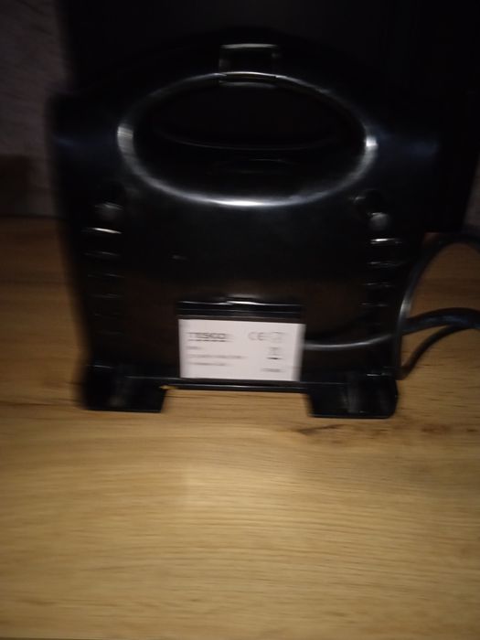 Бутербродниця TESCO.