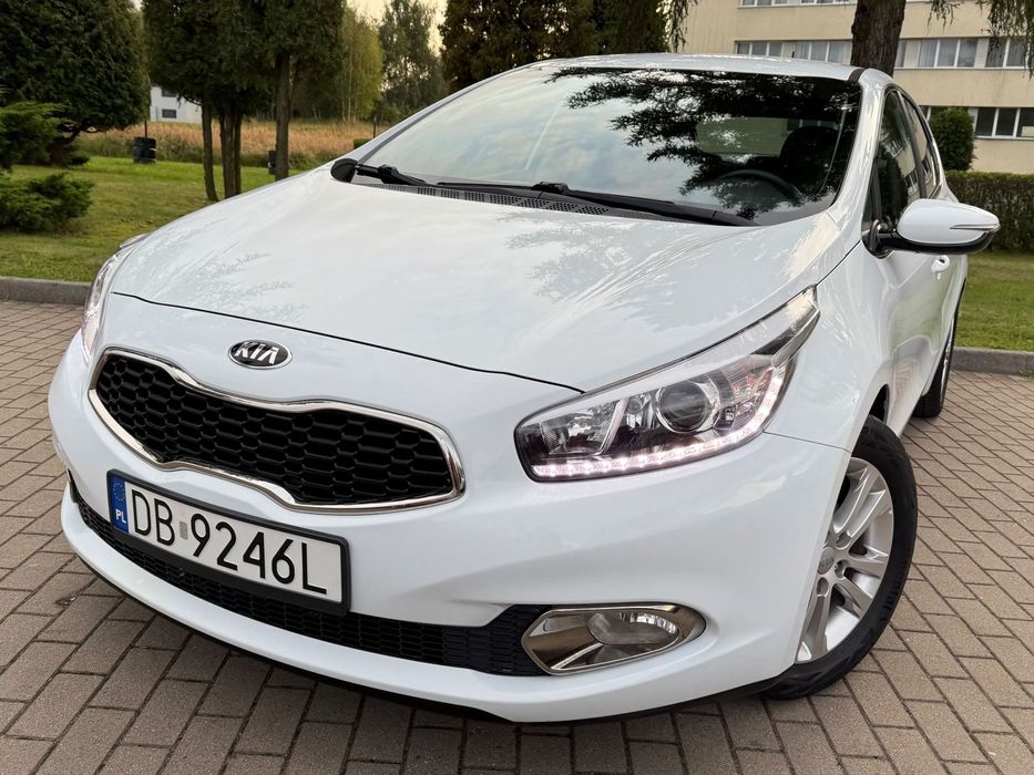 Kia Ceed 1.4 Benzyna*Niski Przebieg*NAVI*LED*KAMERA*Najbogatsza Wersja*Sprowadz